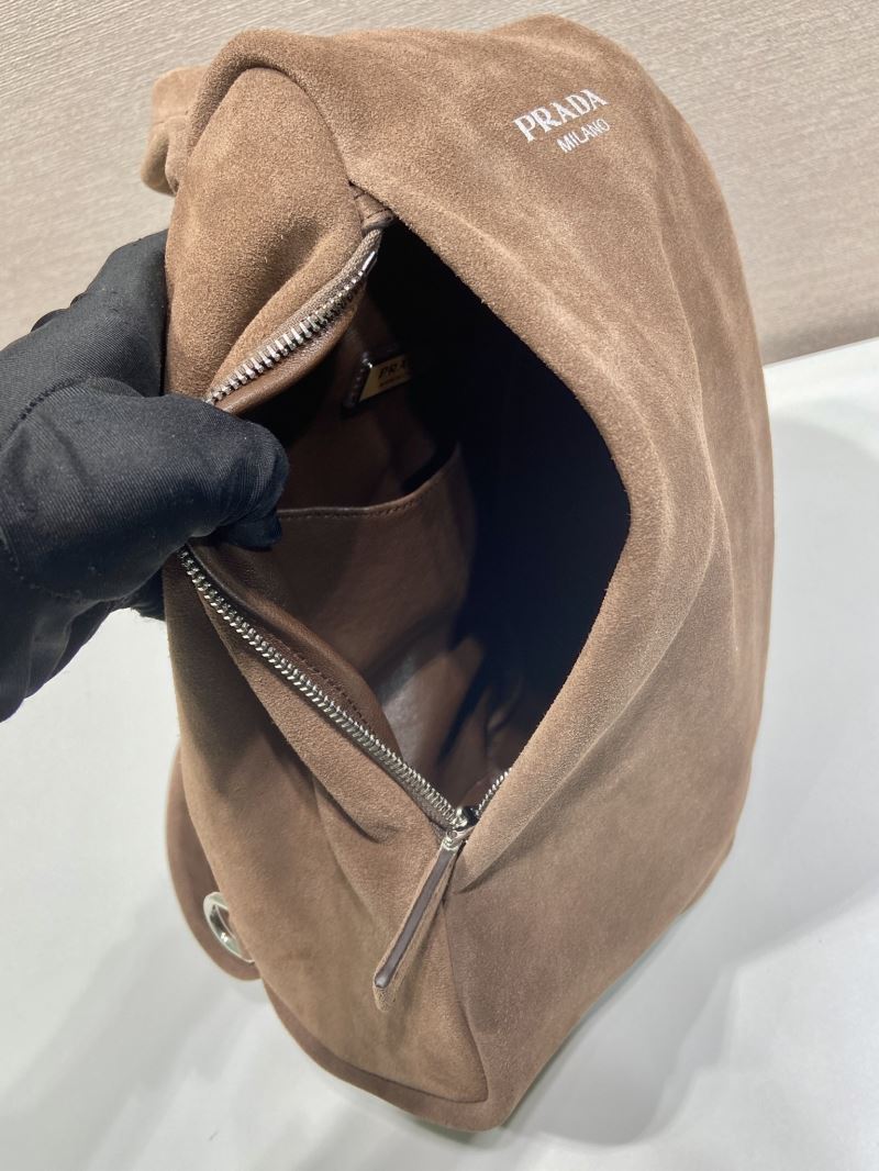 Pra*a waist chest packs